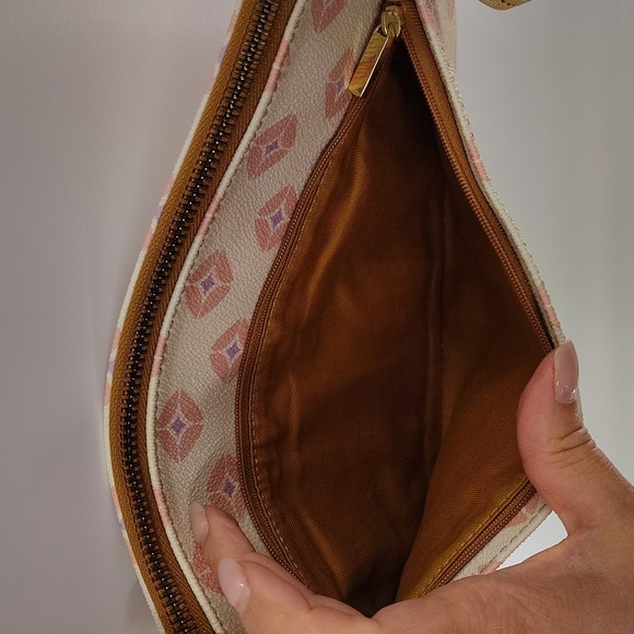 Fossil Crossbody Purse Ivory Pink Purple Adjustable Strap Zip Top - Picture 4 of 8